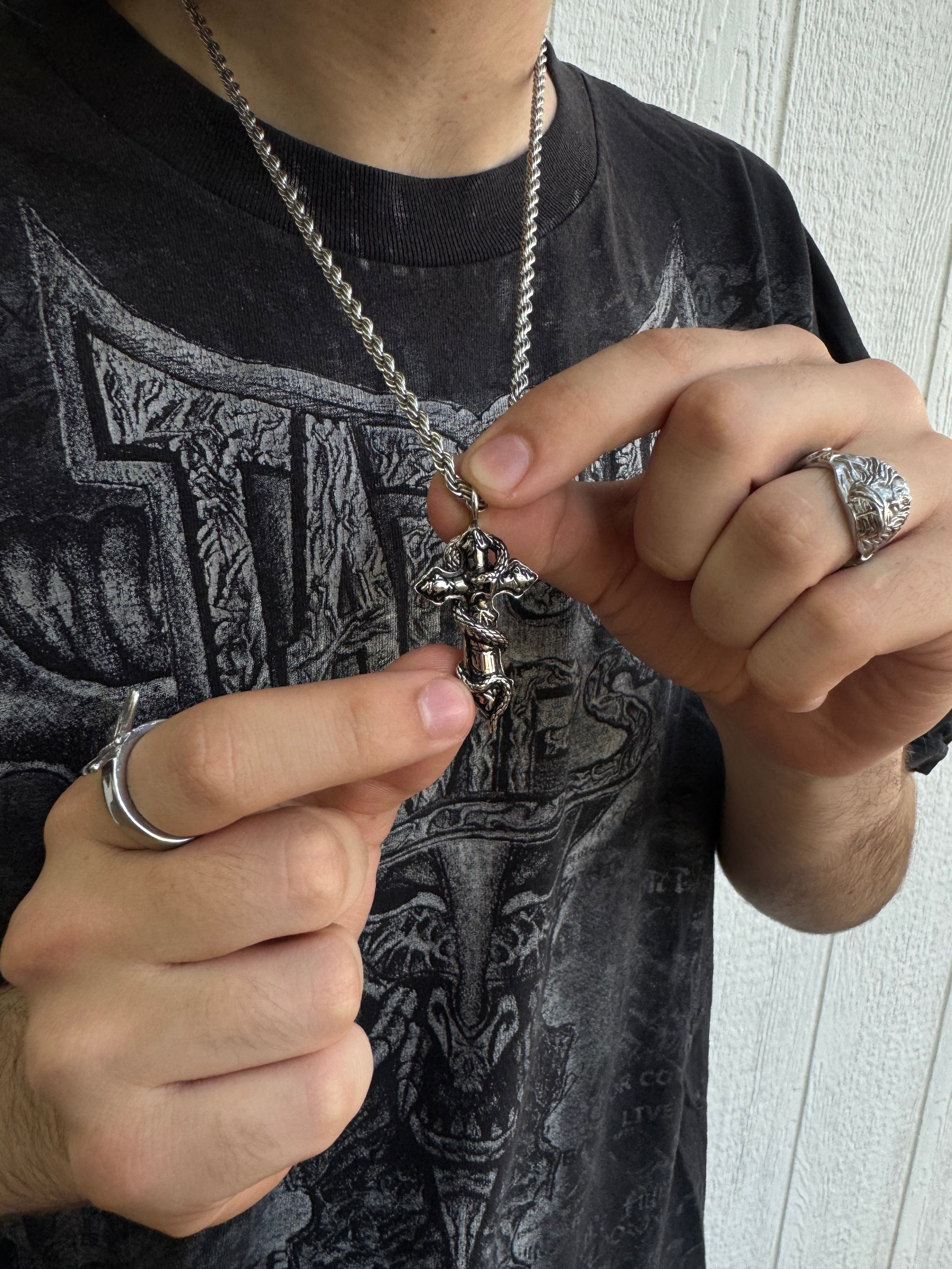 Stainless Steel GLOE Snake Cross Chain/Pendant